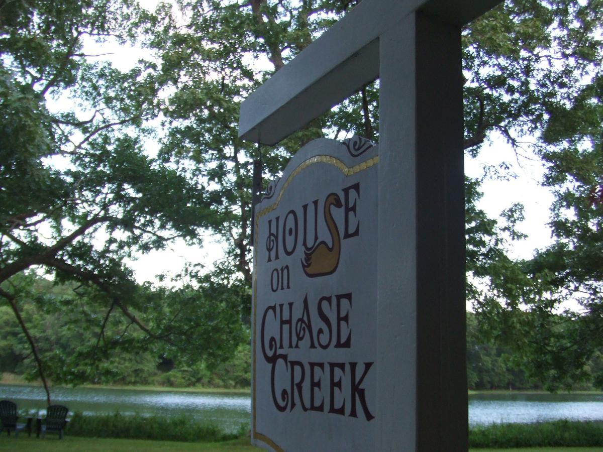 לינה וארוחת בוקר Shelter Island Heights House On Chase Creek מראה חיצוני תמונה