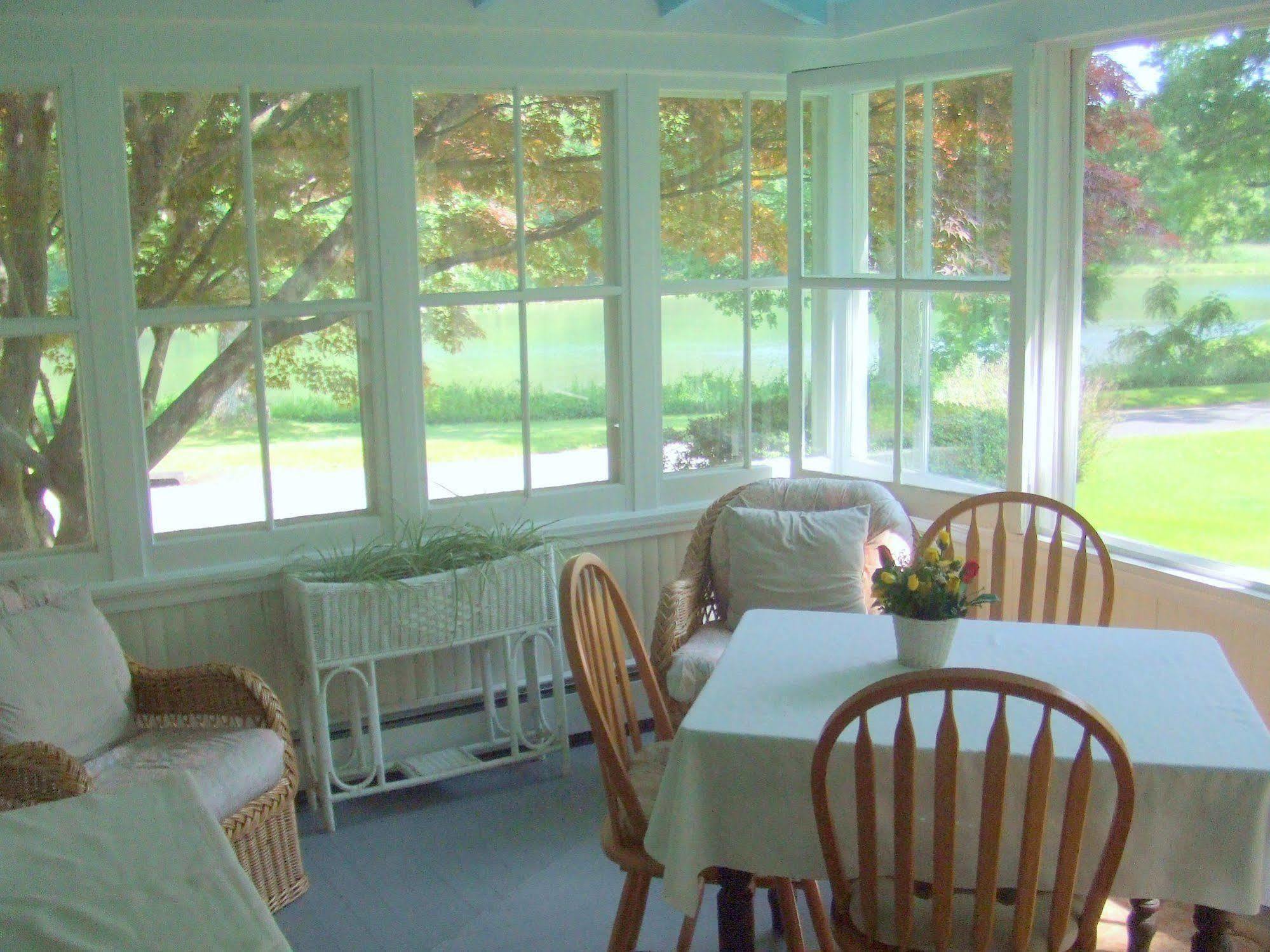 לינה וארוחת בוקר Shelter Island Heights House On Chase Creek מראה חיצוני תמונה